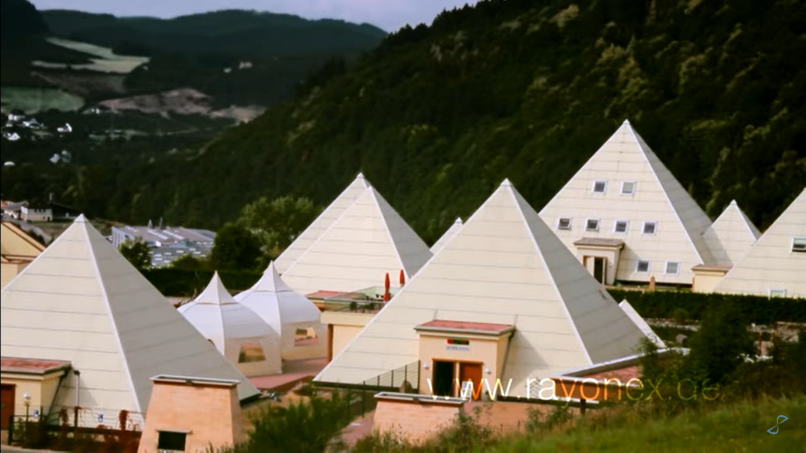 Pyramides Rayo